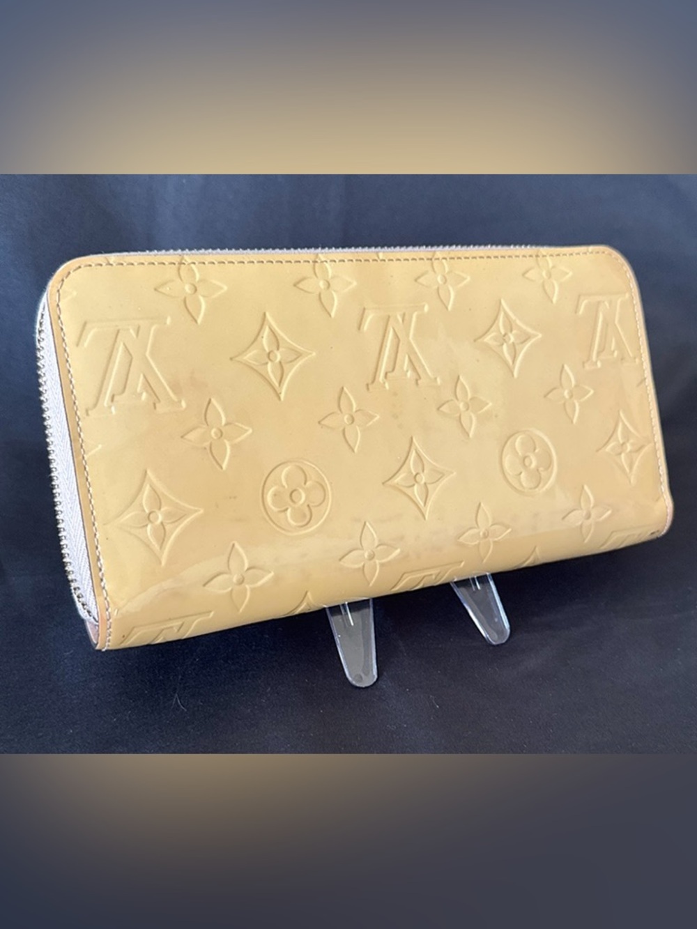 Louis Vuitton Vernis Zippy Wallet - Nude/Beige w/ COA - Picture 2 of 14